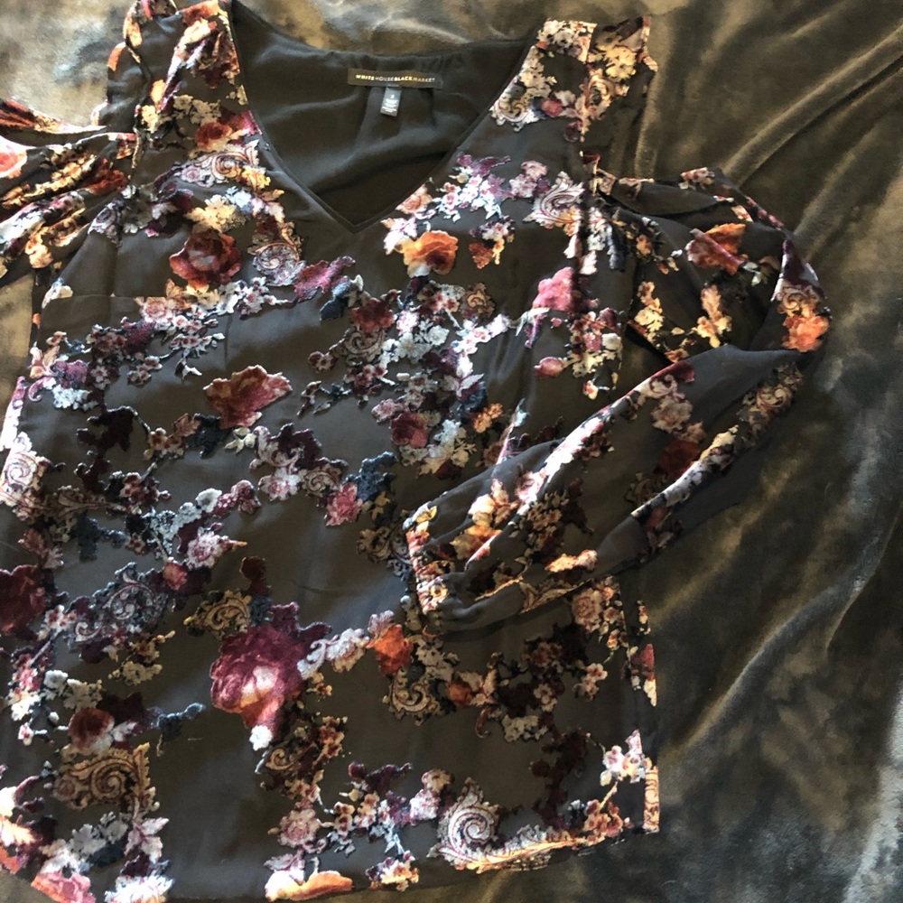 Floral velvet  blouse